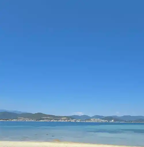 To Nisi Beach Bar